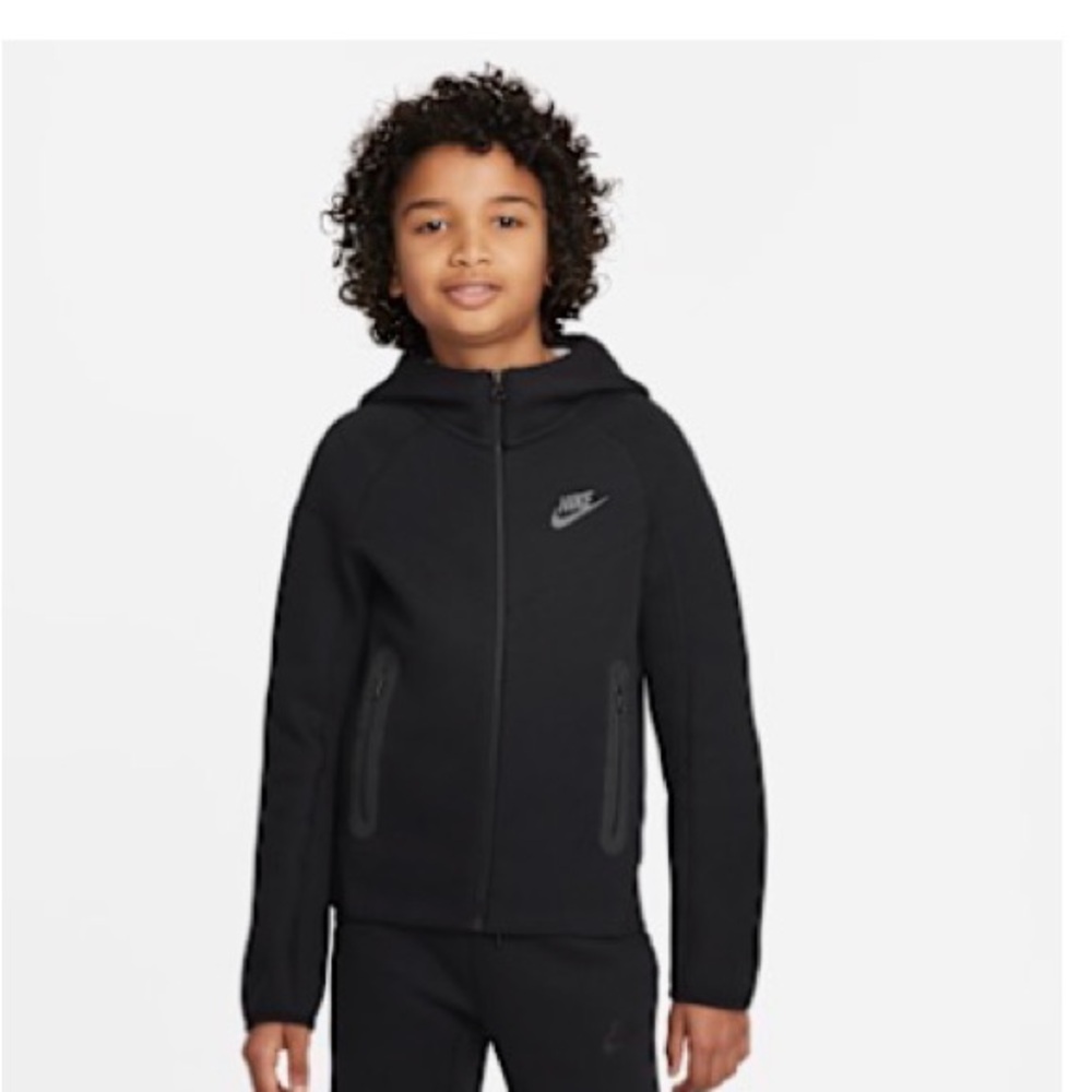 Nike Sportswear Tech Fleece  Big Kids Black Full-Zip Hoodie